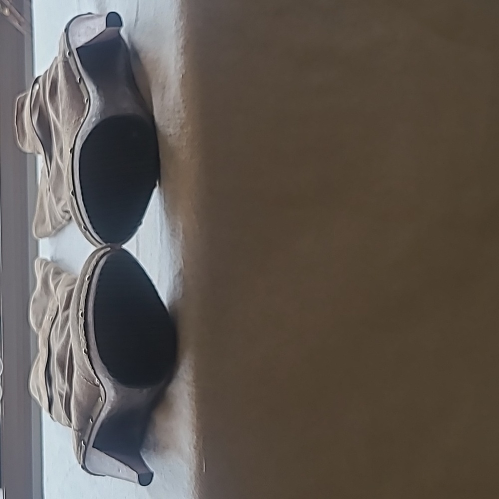 Steve Madden Luxe Taupe suede boots - Picture 3 of 4